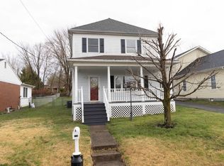 218 Cherry St, Bridgeport, WV 26330