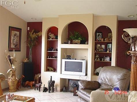 2nd image of 10971 Sharon Dr