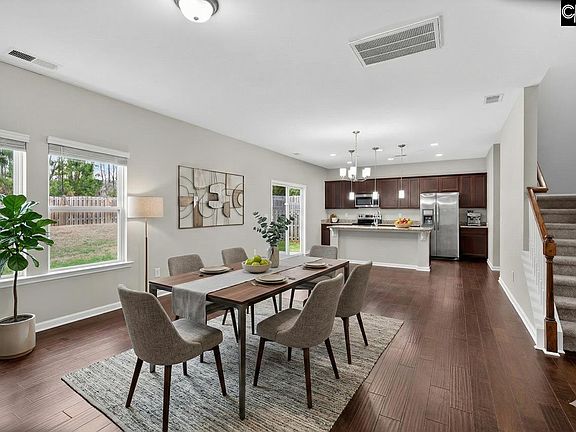 3rd image of 575 Hopscotch Ln