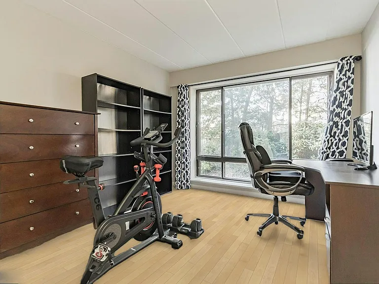 130 Roberts Ln #101 — Photo 30