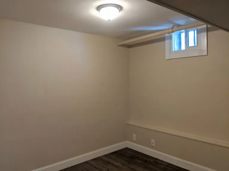 2121 S Josephine St — Photo 6
