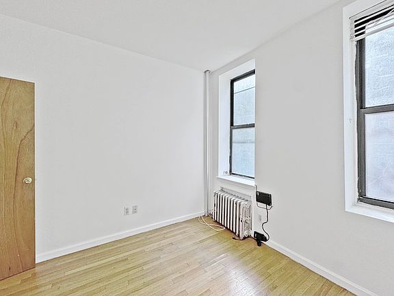 3rd image of 206 E 10th St #1F