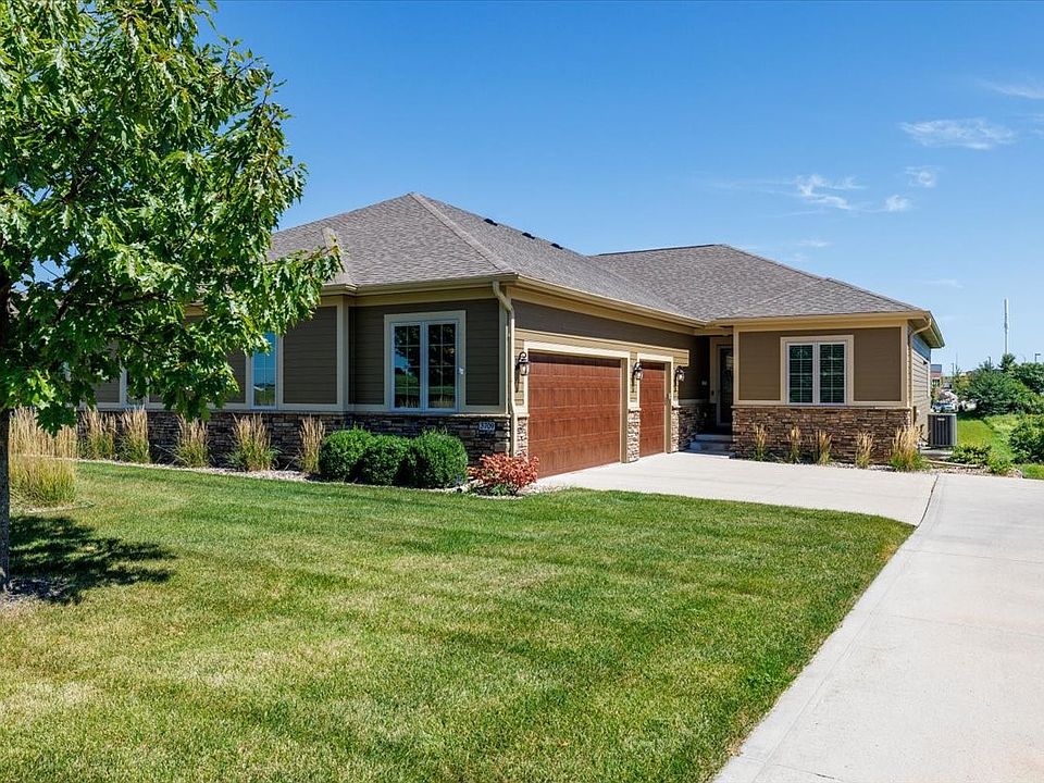 1st image of 3709 NE Otter Creek Dr