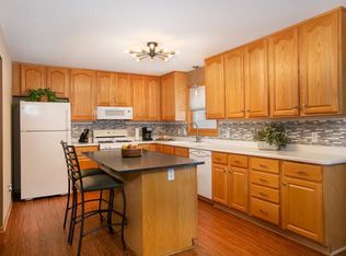 4007 Unity Ave N, Robbinsdale, MN 55422