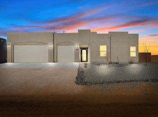 2033 Eucalyptus Rd NE, Rio Rancho, NM 87144