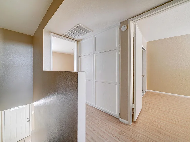 3840 N 43rd Ave #2 — Photo 13