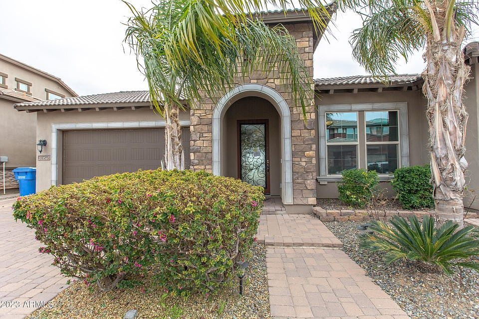 1st image of 3125 E Half Hitch Pl