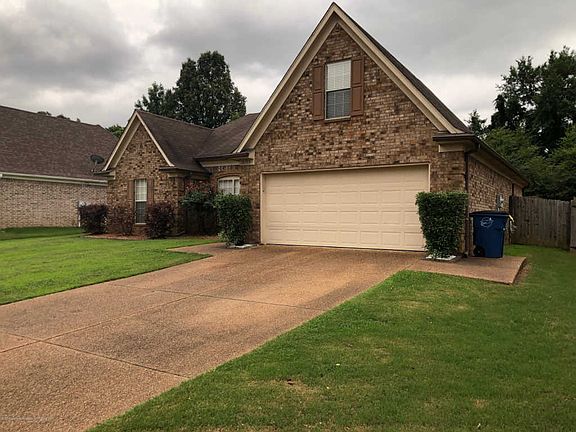 3rd image of 10759 Lexington Dr