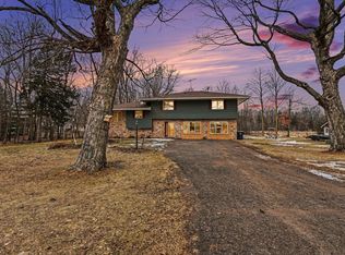 31660 N Lakes Trl, Lindstrom, MN 55045