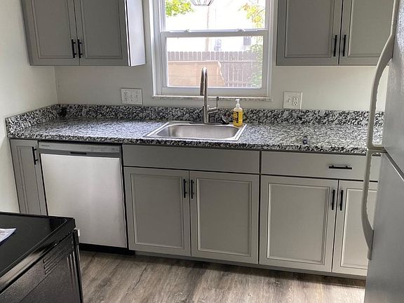 3rd image of 2099 23rd St