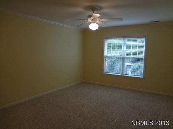 5th image of 102 Jasmine Ct #102