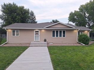 302 D Ave, Axtell, NE 68924
