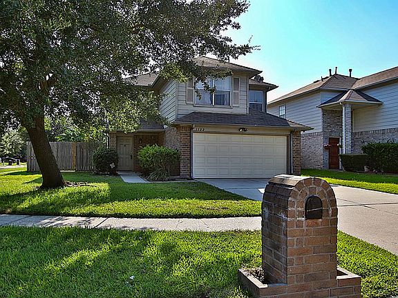 2nd image of 1122 Willow West Dr
