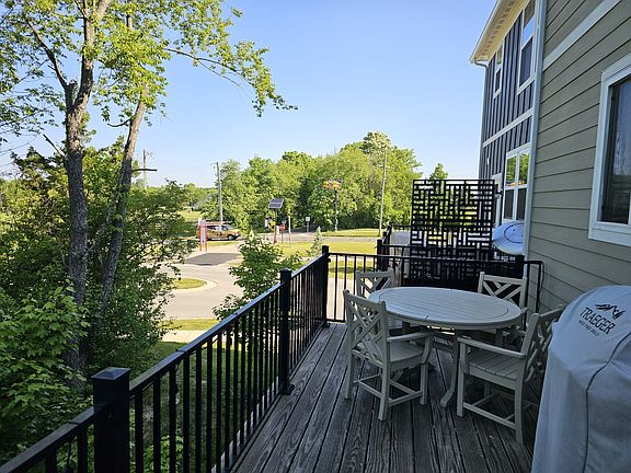 5th image of 16074 Coleman Dr