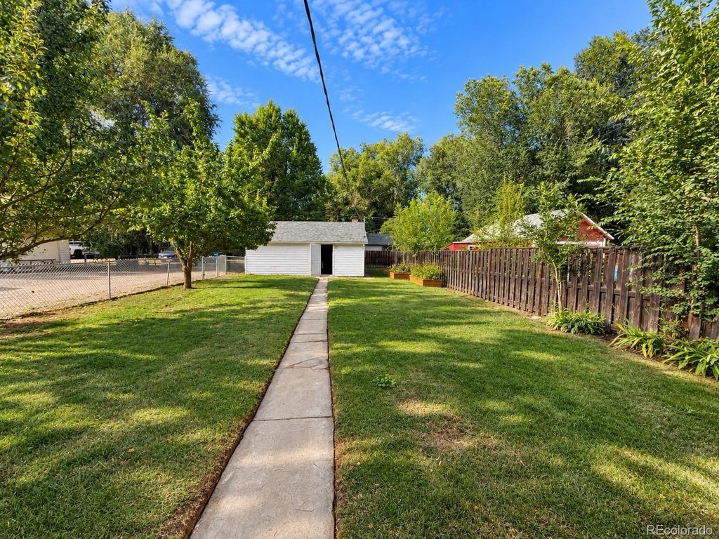 416 Laporte Avenue