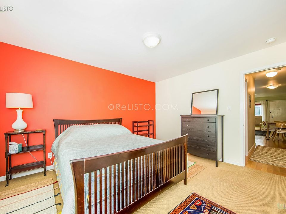 1st image of 115 Carl St APT 2