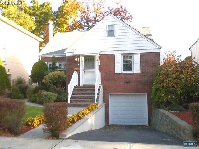 1st image of 351 McLoud Dr
