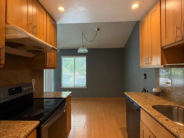6266 Joaquin Murieta Ave #C — Photo 2