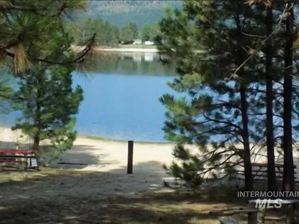 12962 Patty Dr, Donnelly, ID 83615