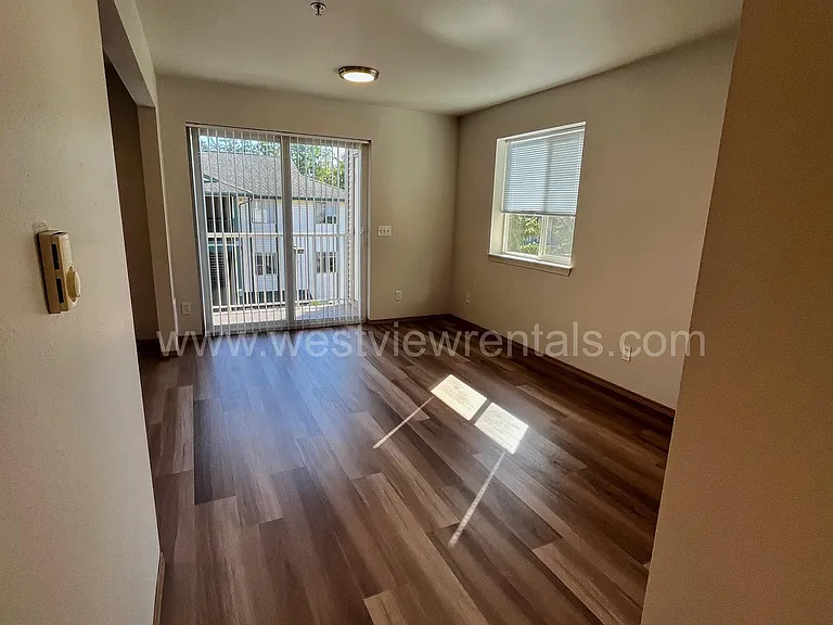 139 Prince Ave #305 — Photo 11