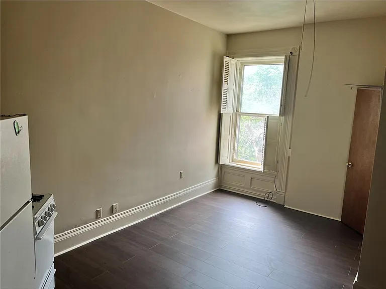 510 N Main St #10 — Photo 8