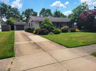 449 Birchwood Dr, Berea, OH 44017