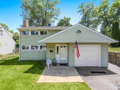 92 Grove St, Waldwick, NJ, 07463