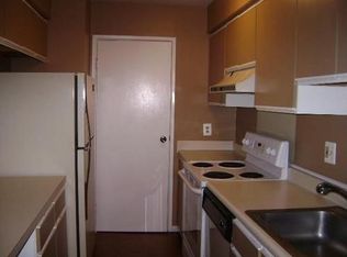 306 Meadowbrook Dr, Mays Landing, NJ 08330