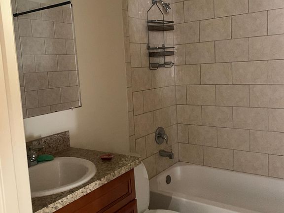 4th image of 1108 Laurel Oaks Ct