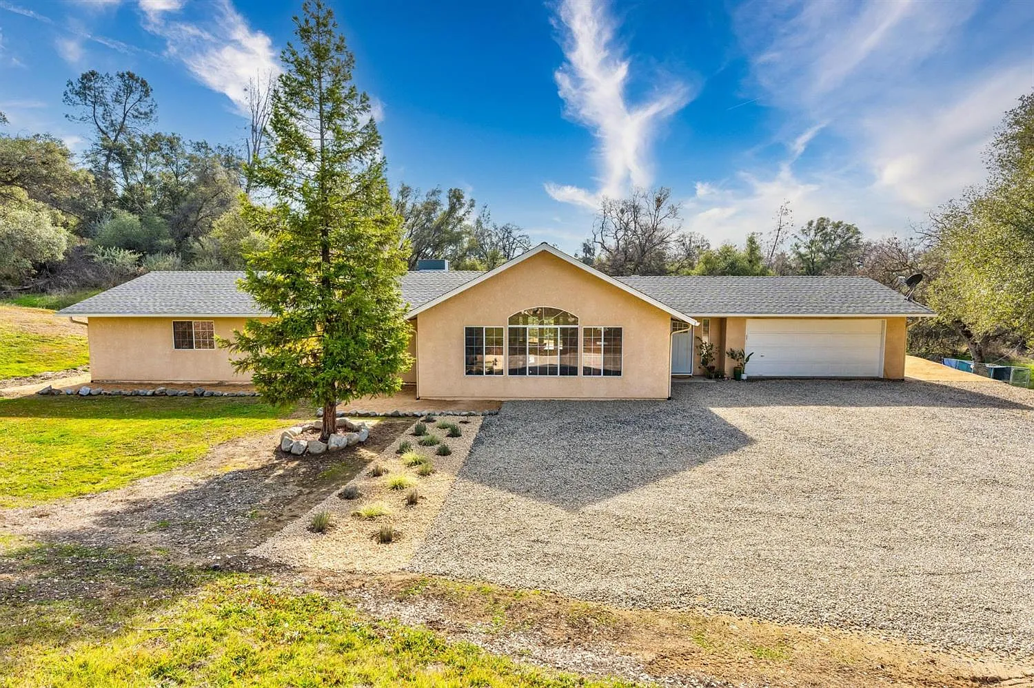 46340 Veater Ranch Rd photo 1