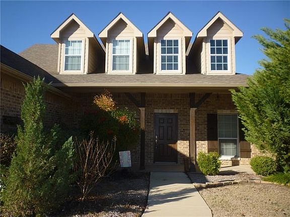 3rd image of 609 Sage Brush Dr