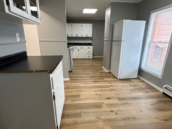 1223 Main St #2