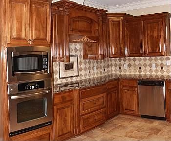 3rd image of 542 Chinquipin Dr