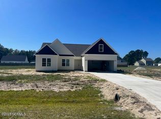 301 Gate Stone Ln, Jacksonville, NC 28540