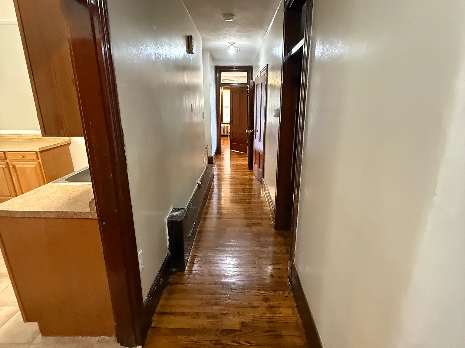 2 bed, 1000 sqft, $3,850 — Photo 4