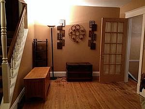 3rd image of 212 Taunton Pl