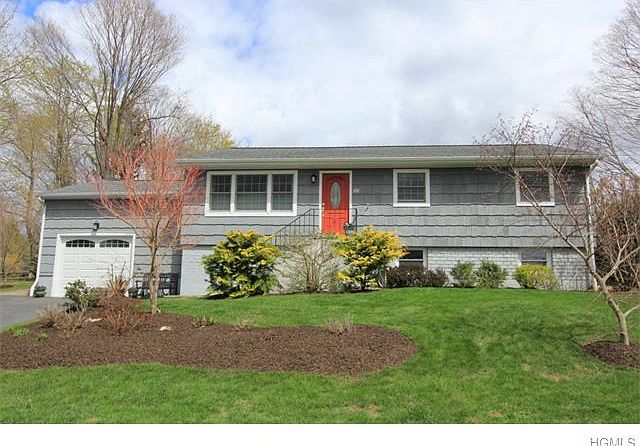 1st image of 36 Crest Dr