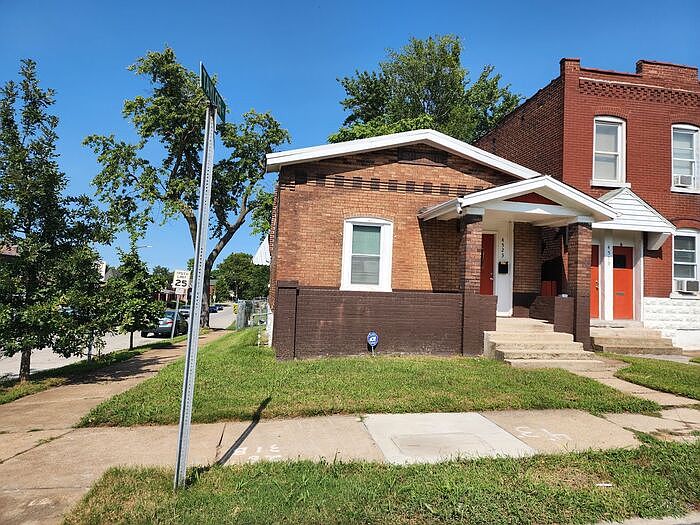 1st image of 4523 Margaretta Ave