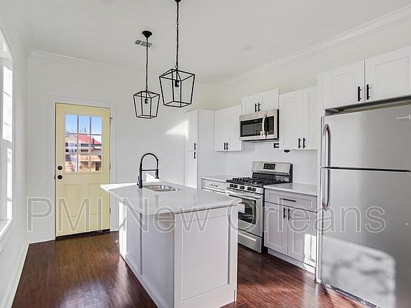3rd image of 2326 Saint Anthony St