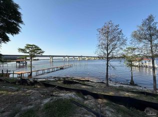 Gordon Wells Dr, Milton, FL 32583