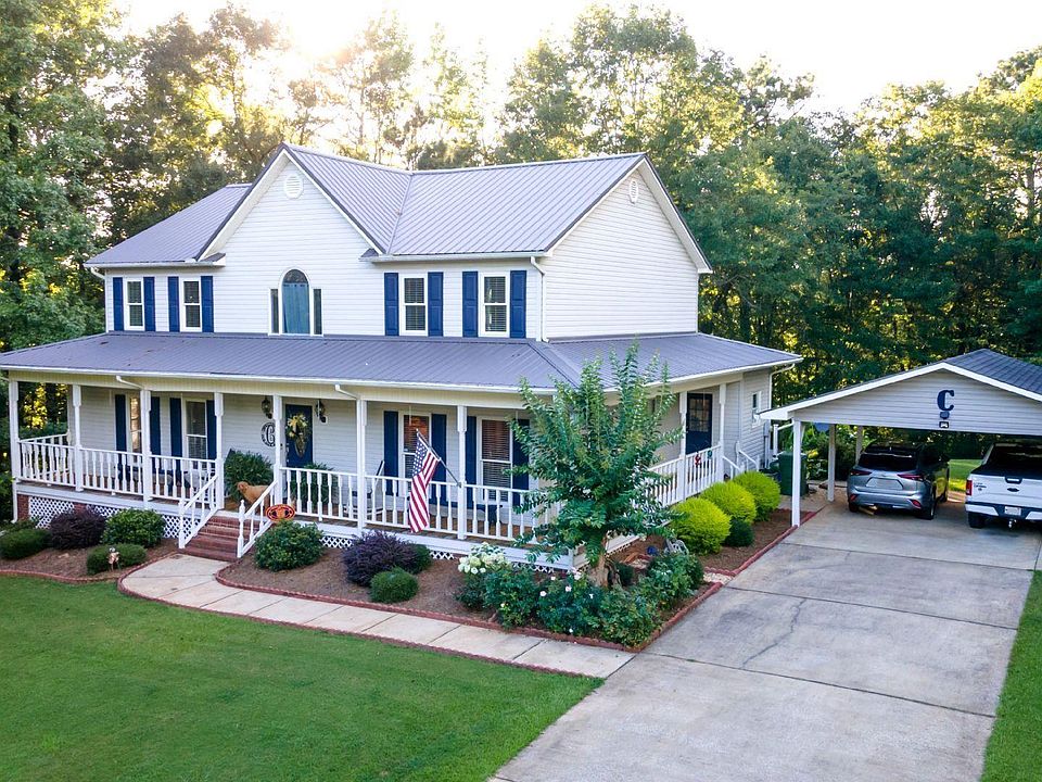 1st image of 230 Pine Ridge Dr