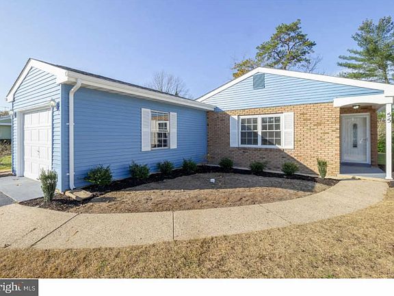 2nd image of 55 Kingston Way
