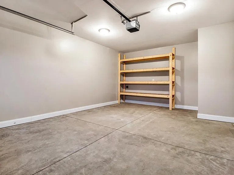 11290 Broadway St — Photo 18