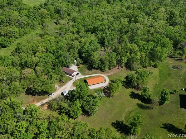 106 Mount Carmel Rd, Eldon, MO 65026