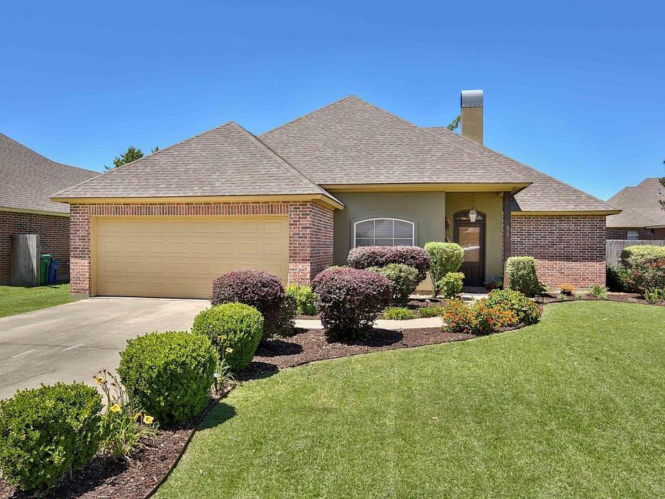 1st image of 623 Beacon Dr