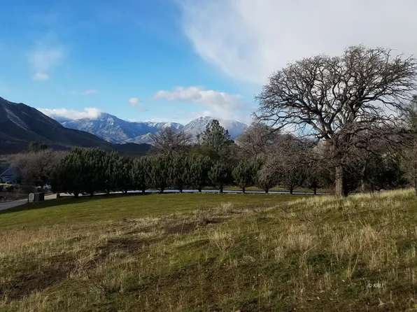 Dove Ct, Lake Isabella, CA 93240