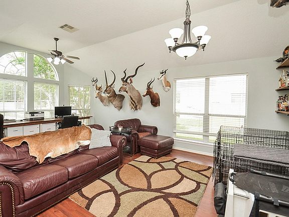 3rd image of 6318 Lake Chase Ct