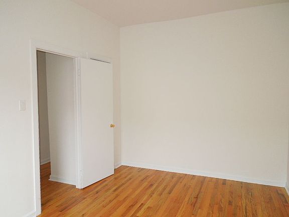 5th image of 446 Saint Johns Pl #Dd8