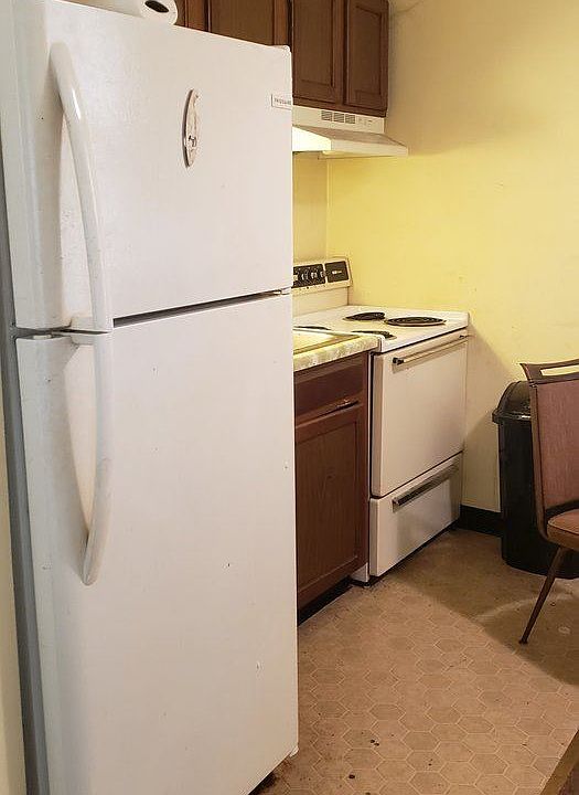 1st image of 428 W Antietam St APT C2