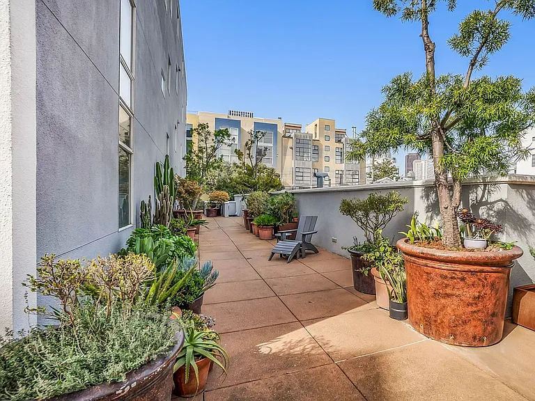 950 Harrison St — Photo 33